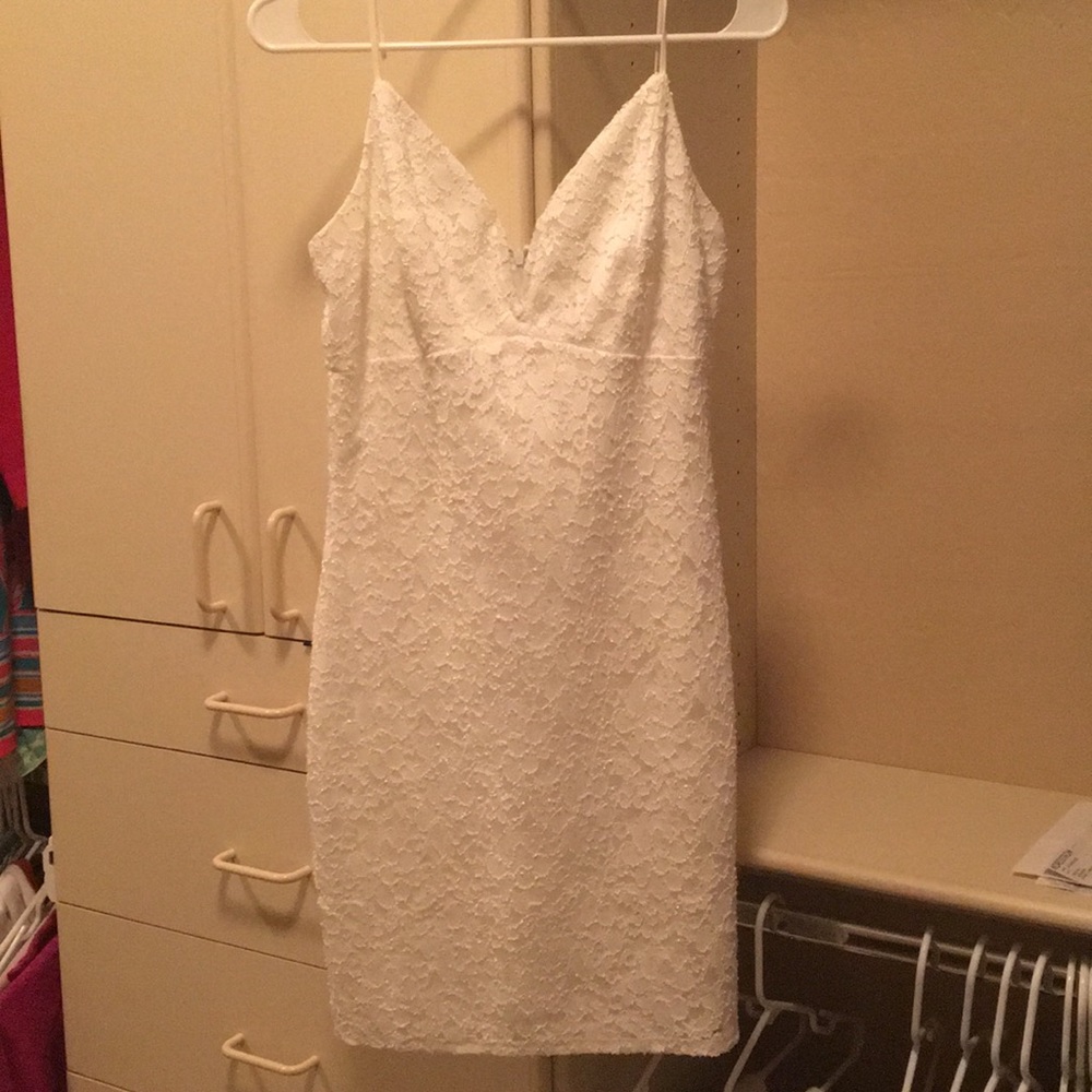 Soprano white lace dress